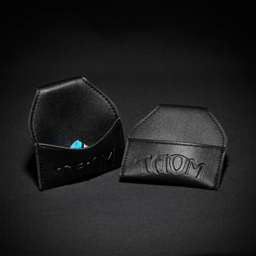 Taom black cue - chalk, pouch
